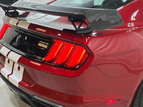 Used 2021 Ford Mustang Shelby GT500 w/ Carbon Fiber Track Pack RWD image 11