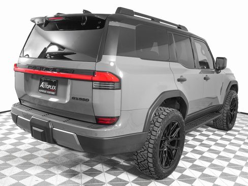 Used 2024 Lexus GX 550 image 6