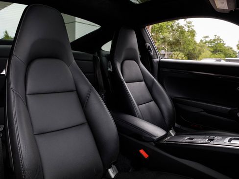 Used 2017 Porsche 911 Turbo AWD/4WD image 53