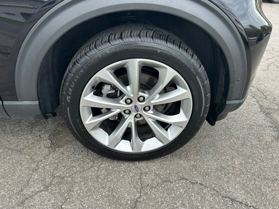 Used 2021 Ford Explorer Platinum w/ Equipment Group 601A AWD/4WD image 13