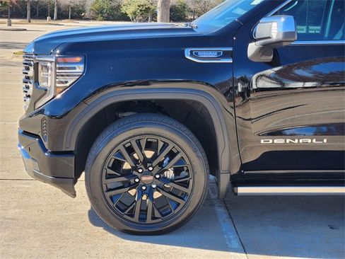Used 2024 GMC Sierra 1500 Denali w/ Technology Package image 8