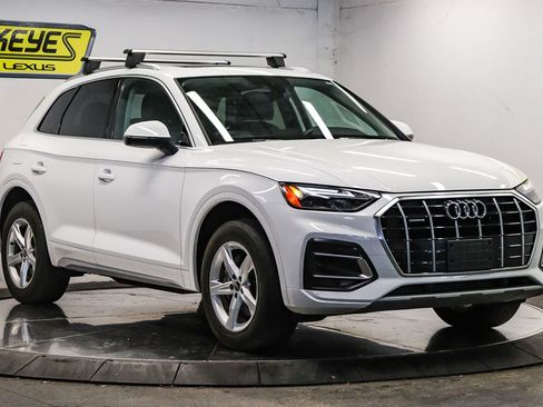 Used 2023 Audi Q5 2.0T Premium w/ Convenience Package AWD/4WD image 5