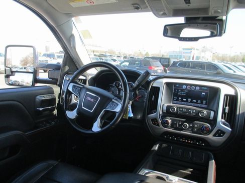 Used 2019 GMC Sierra 3500 SLT w/ Duramax Plus Package image 23