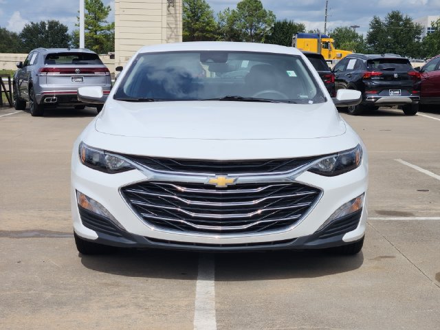 Used 2024 Chevrolet Malibu LT FWD image 2