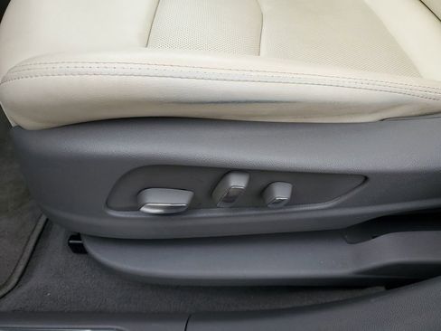 Certified 2023 Cadillac XT5 Premium Luxury image 8