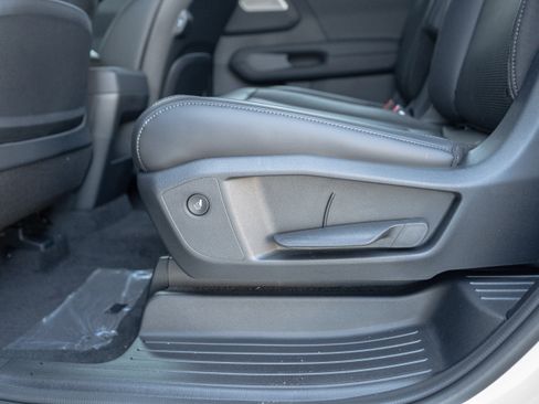 New 2027 Kia Telluride S image 49