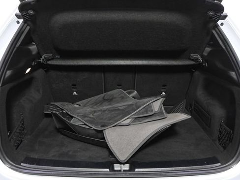 Used 2022 Mercedes-Benz GLA 250 4MATIC image 19
