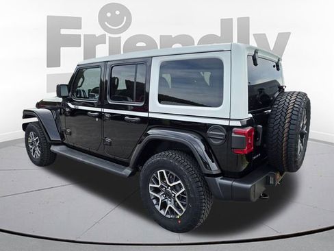 New 2026 Jeep Wrangler Unlimited Sahara w/ Whitecap Package AWD/4WD image 7