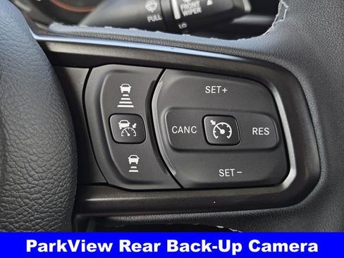 New 2025 Jeep Gladiator Sport image 15