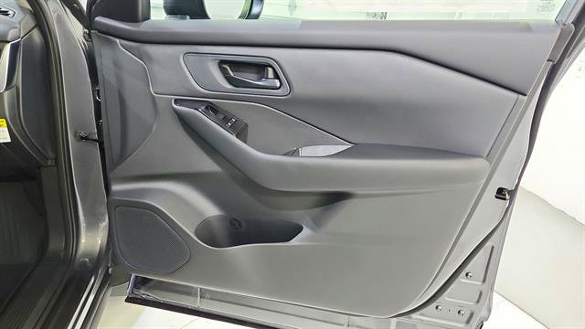 New 2027 Nissan Rogue S FWD image 24