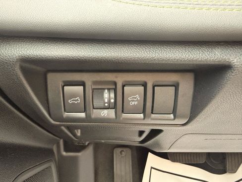 Used 2025 Subaru Outback Onyx Edition AWD/4WD image 21