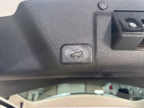 Used 2017 GMC Acadia Limited SLT image 14