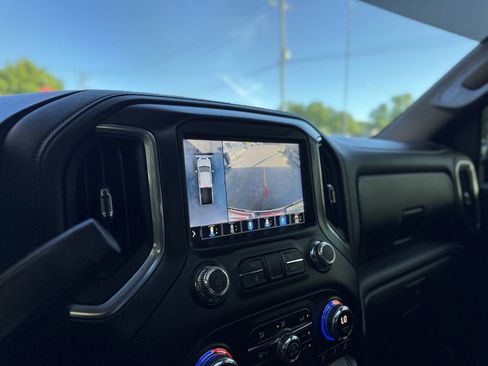 Used 2021 GMC Sierra 2500 AT4 w/ AT4 Premium Plus Package AWD/4WD image 34