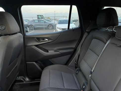 Used 2025 Chevrolet Equinox LT image 38