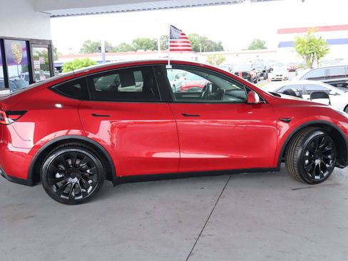 Used 2023 Tesla Model Y Long Range AWD/4WD image 4