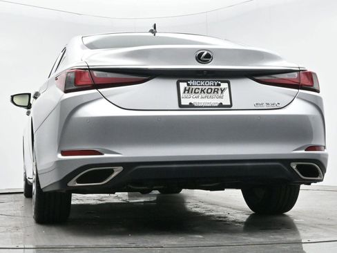Used 2019 Lexus ES 350 Ultra Luxury w/ Accessory Package image 43