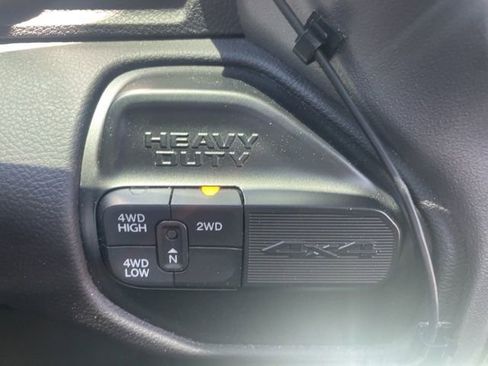 Used 2024 RAM 2500 Laramie w/ Night Edition AWD/4WD image 18
