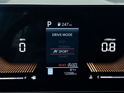 Certified 2024 Kia Sorento LX FWD image 8