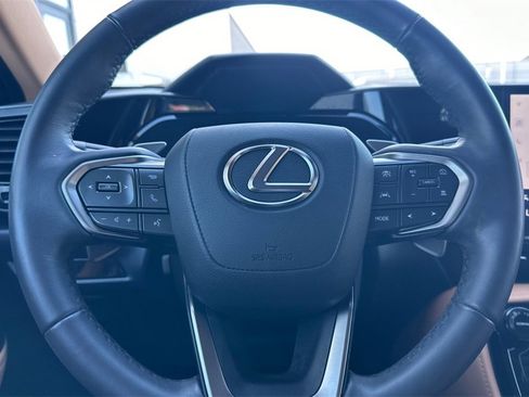 Used 2025 Lexus NX 250 FWD w/ Premium Package image 26