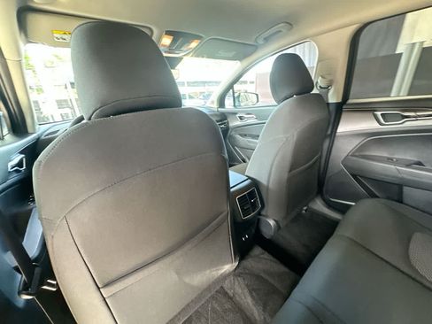 Used 2026 Kia Sportage LX FWD image 23