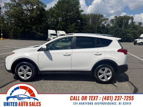 Used 2013 Toyota RAV4 XLE AWD/4WD image 2