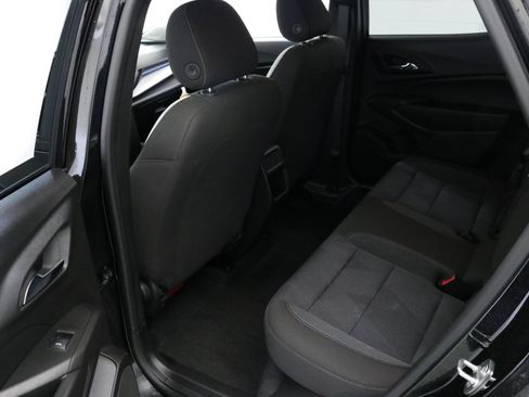 Used 2024 Chevrolet Trax LS image 28