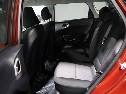Used 2021 Kia Soul LX FWD image 18