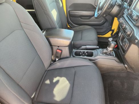 Used 2021 Jeep Wrangler Unlimited Sport image 14