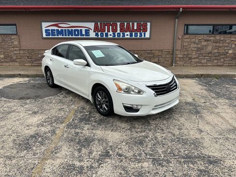 Used 2015 Nissan Altima 2.5 S w/ Special Edition Package image 2