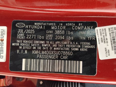 Used 2025 Hyundai Elantra Sport w/ Cargo Package FWD image 33