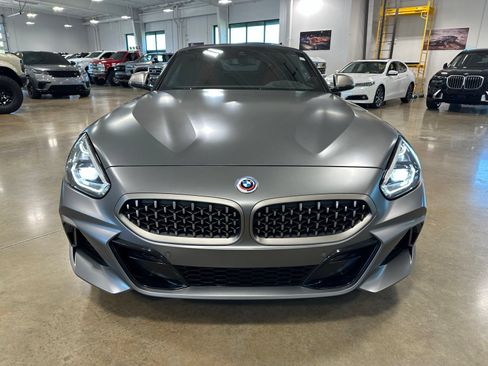 Used 2022 BMW Z4 M40i w/ Premium Package RWD image 2