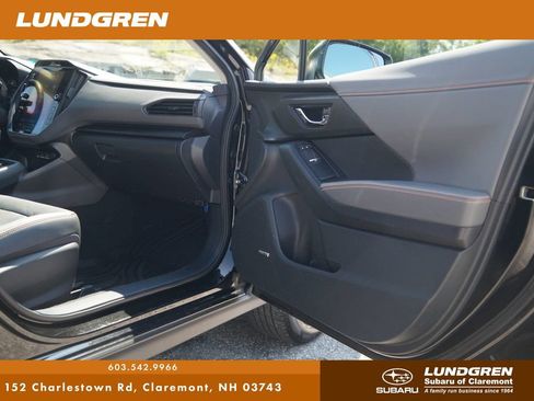 Used 2024 Subaru Crosstrek 2.5i Limited AWD/4WD image 8