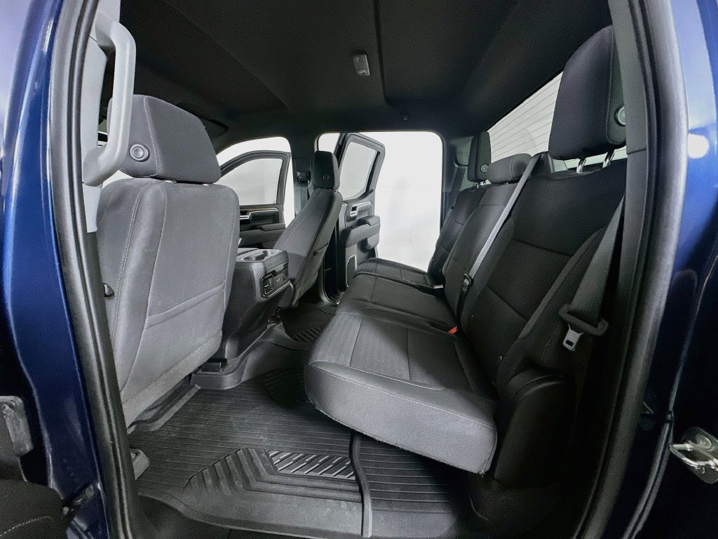 Used 2022 Chevrolet Silverado 1500 RST AWD/4WD image 16