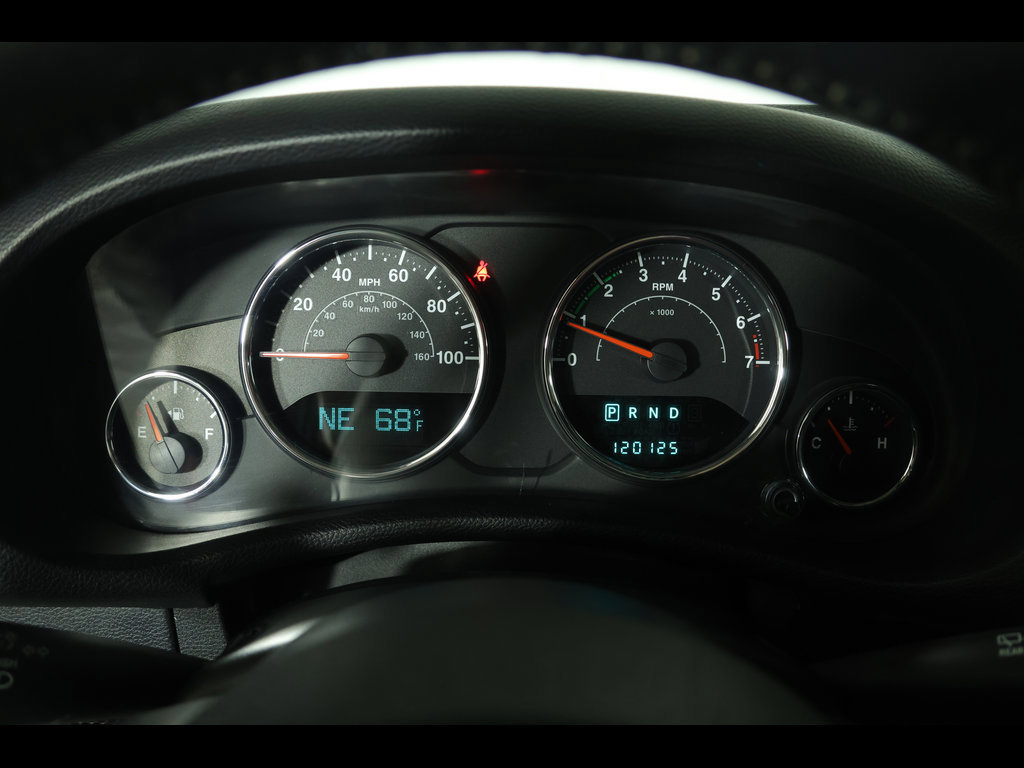 Used 2014 Jeep Wrangler Unlimited Sport AWD/4WD image 18