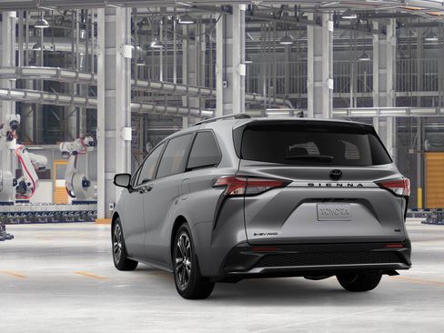 New 2026 Toyota Sienna XSE image 7
