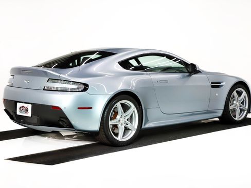 Used 2016 Aston Martin V8 Vantage GT image 28