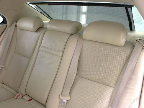 Used 2016 Lexus LS 460 w/ Comfort Package image 41