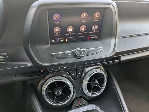 Used 2020 Chevrolet Camaro LT RWD image 10