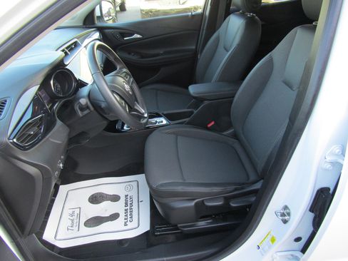 Used 2022 Buick Encore GX Preferred w/ Sport Touring Package FWD image 13