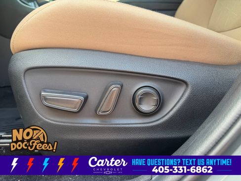 Used 2020 Toyota RAV4 XLE w/ Convenience Package AWD/4WD image 13