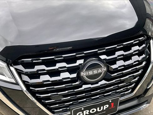 Certified 2025 Nissan Kicks Play S image 28