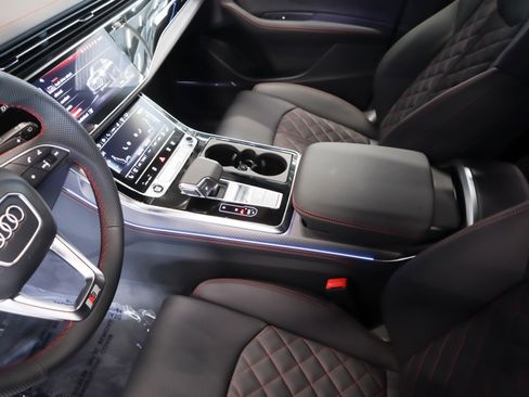 New 2026 Audi Q8 Prestige image 18