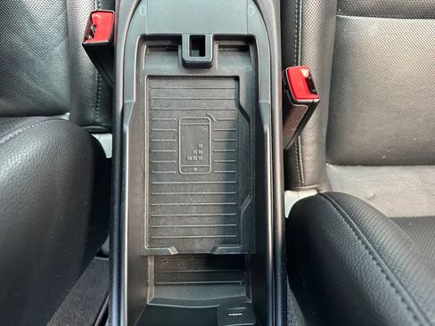 Certified 2018 Porsche 911 Carrera RWD image 30