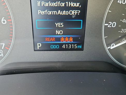 Used 2025 Toyota Corolla LE w/ Convenience Package image 23