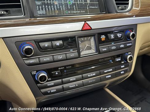 Used 2015 Hyundai Genesis 3.8 w/ Option Group 02 image 17