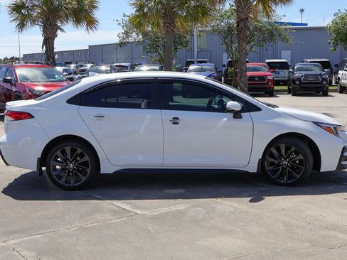 Used 2024 Toyota Corolla SE FWD image 24