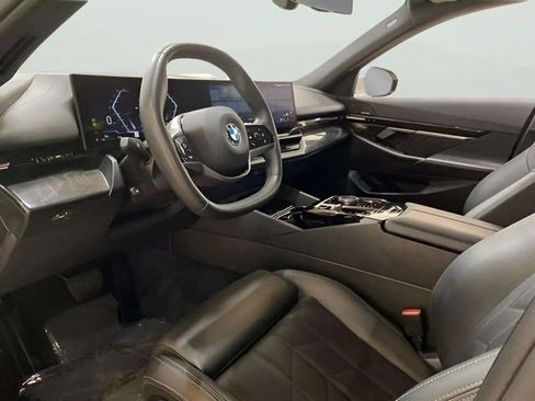 Used 2024 BMW 530i RWD image 52