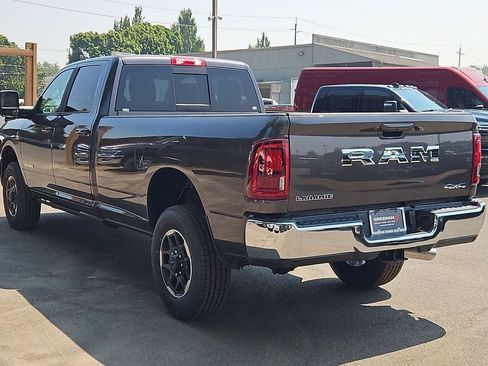 New 2026 RAM 2500 Laramie AWD/4WD image 5