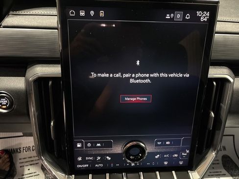 Used 2025 GMC Acadia Elevation image 29