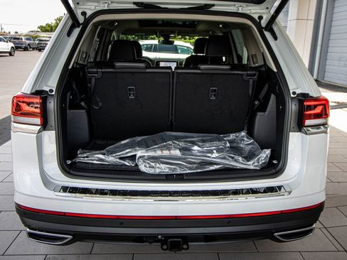 New 2026 Volkswagen Atlas SE FWD image 19